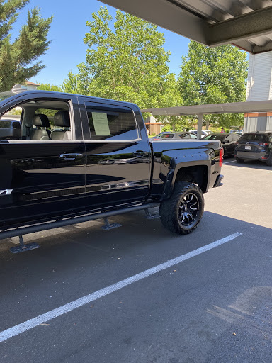 Used Car Dealer «Pacific Cars & Trucks», reviews and photos, 1735 State Hwy 99 N, Eugene, OR 97402, USA