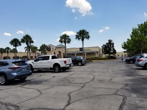 Clothing Store «Gap Outlet», reviews and photos, 5141 Factory Shops Blvd, Ellenton, FL 34222, USA