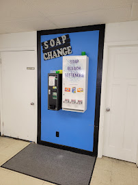 Holiday Laundromat - Photo 7 - Car repair in Moline, IL, Davenport