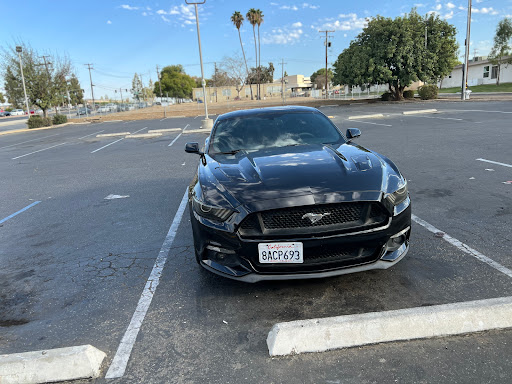 Splash and Dash Express car wash en Bakersfield