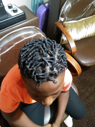 Beauty Salon «Polished Hair Design», reviews and photos, 449 E Cuyahoga Falls Ave, Akron, OH 44310, USA