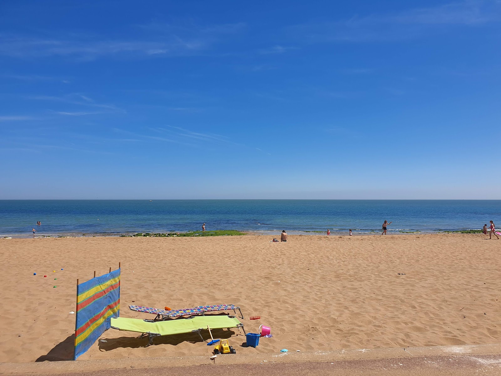 Photo de Stone Bay beach avec baie spacieuse
