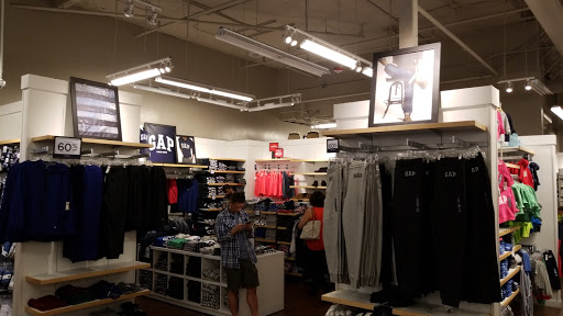 Clothing Store «Gap Outlet», reviews and photos, 1600 Saratoga Ave, San Jose, CA 95129, USA