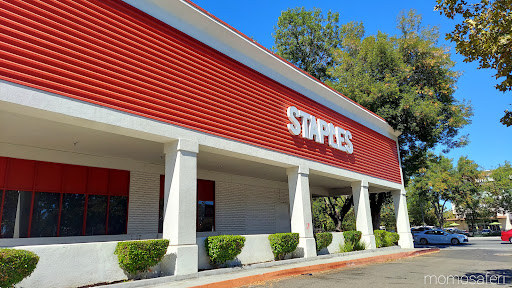 Staples, 500 E Hamilton Ave, Campbell, CA 95008, USA, 