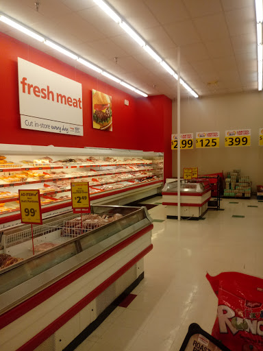 Grocery Store «Save-A-Lot», reviews and photos, 360 Shopping Center Dr, Wildwood, FL 34785, USA