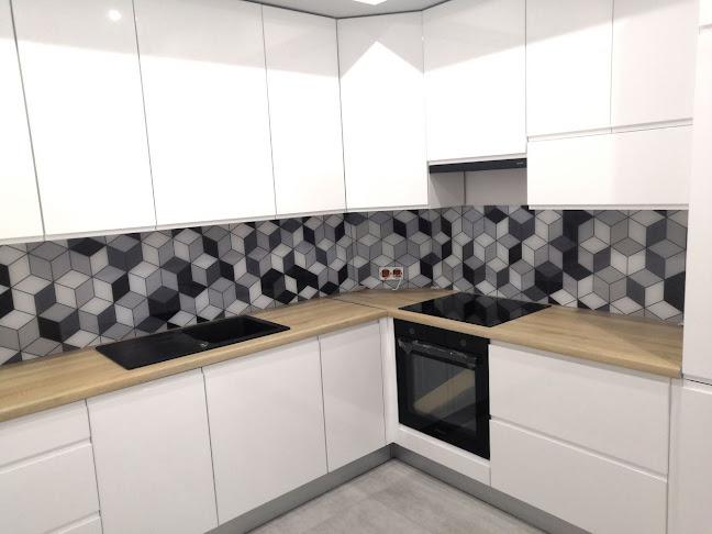 Agencja Reklamowa / Poznań / Auto Detailing / Folie Ochronne / Lacobel / Zabudowy Szklane / Ścianki ze Szkła - Luboń