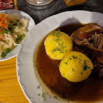 Photo n°5 de l'avis de Thorsten.a fait le 29/04/2024 à 04:36 sur le  Schinken-Peter à Munich