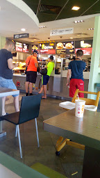 Photo n°68 de McDonald's à Juvignac ()