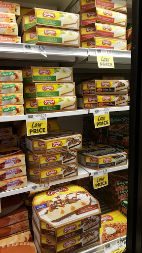 Grocery Store «Food Lion», reviews and photos, 411 W Lincoln St, Tullahoma, TN 37388, USA