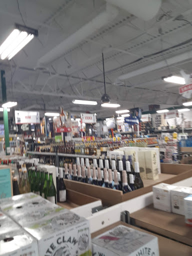 Liquor Store «Mega Package», reviews and photos, 2820 Lawrenceville-Suwanee Rd, Suwanee, GA 30024, USA