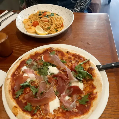 Comments and reviews of Bella Italia - York
