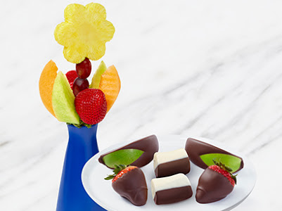 Gift Shop «Edible Arrangements - The Shoppes at Buford», reviews and photos, 3200 Woodward Crossing Blvd b104, Buford, GA 30519, USA