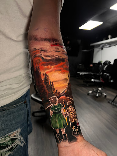 Tattoo Shop «Crop Circles Tattoo Studio», reviews and photos, 108-12 53rd Ave, Corona, NY 11368, USA