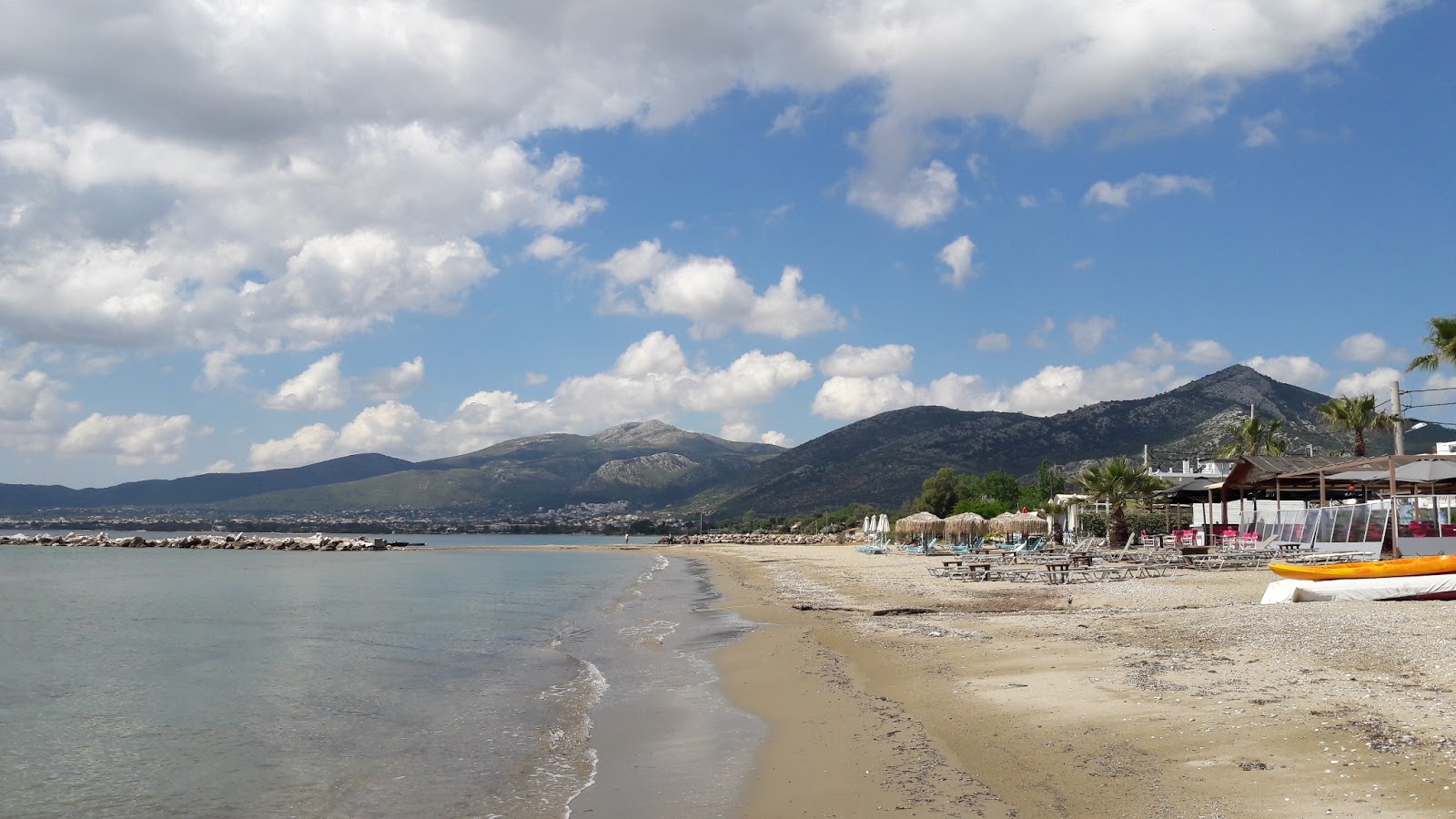 Paralia Marathona II'in fotoğrafı biraz temiz temizlik seviyesi ile
