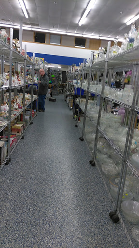 Thrift Store «St Vincent de Paul Kenosha Thrift Store», reviews and photos, 7531 30th Ave, Kenosha, WI 53142, USA