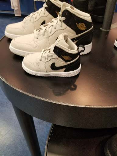 Department Store «Marshalls», reviews and photos, 3434 W Illinois Ave #500, Dallas, TX 75211, USA