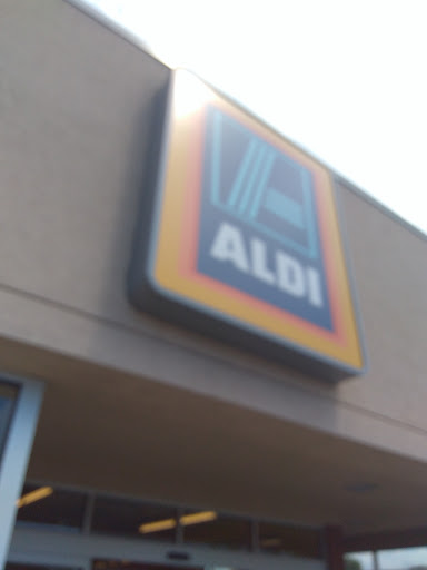 Supermarket «ALDI», reviews and photos, 26300 Greenfield Rd, Oak Park, MI 48237, USA