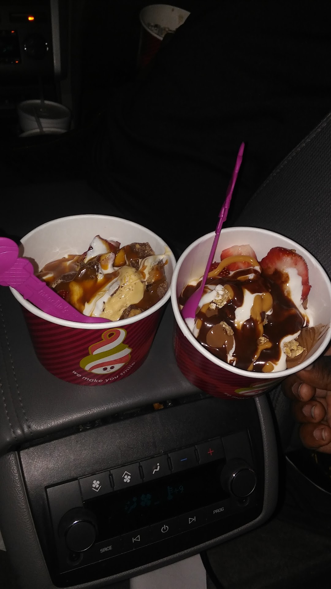 Menchies Frozen Yogurt