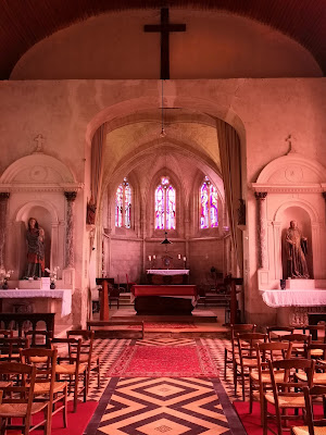 Église Saint-André à Le Bec-Hellouin