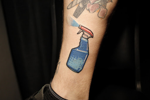 Tattoo Shop «Pens and Needles Tattoo Studio», reviews and photos, 1314 Airline Dr, Bossier City, LA 71112, USA