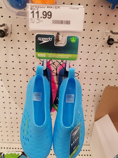 Department Store «Target», reviews and photos, 3955 E Broad St, Whitehall, OH 43213, USA