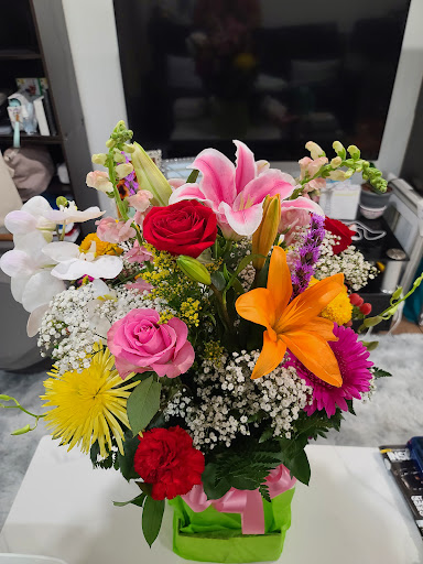 Florist «Ultima Florals», reviews and photos, 81-02 37th Ave, Jackson Heights, NY 11372, USA