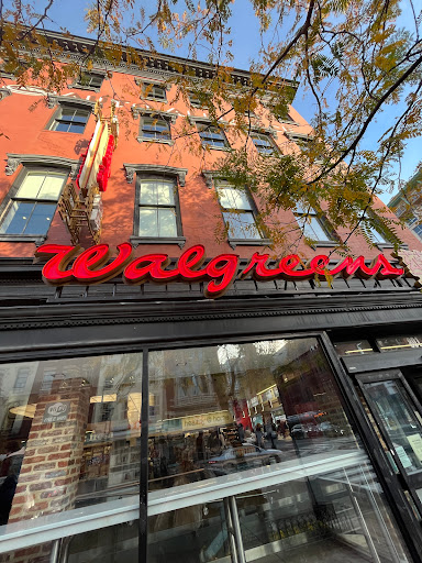 Convenience Store «Walgreens», reviews and photos, 801 7th St NW, Washington, DC 20001, USA