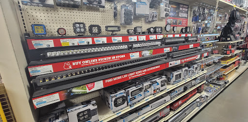 Home Improvement Store «Tractor Supply Co.», reviews and photos, 8110 S Port Dr, Manhattan, KS 66502, USA