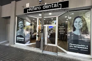 Clínica Dental Alfaro image