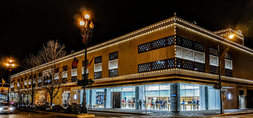 Computer Store «Apple Country Club Plaza», reviews and photos, 227 Nichols Rd, Kansas City, MO 64112, USA