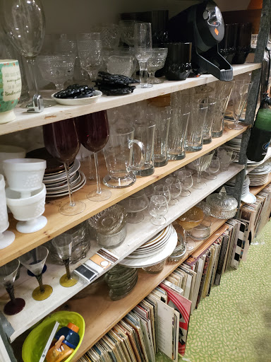 Thrift Store «Explosive Bargains & Thrift», reviews and photos, 127 Smithtown Blvd, Nesconset, NY 11767, USA