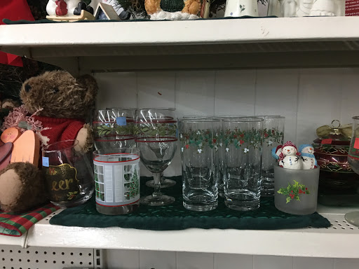 Thrift Store «Waterfront Rescue Mission Thrift Store», reviews and photos