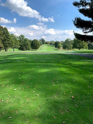 Country Club «Losantiville Country Club», reviews and photos, 3097 Losantiville Ave, Cincinnati, OH 45213, USA