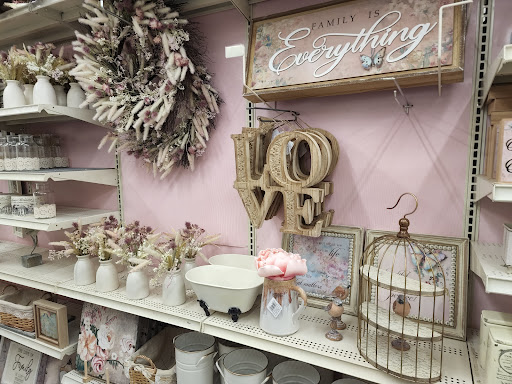 Craft Store «Michaels», reviews and photos, 1840 E Independence St, Springfield, MO 65804, USA