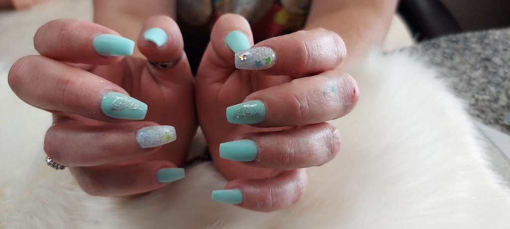 Classy Nails 29569