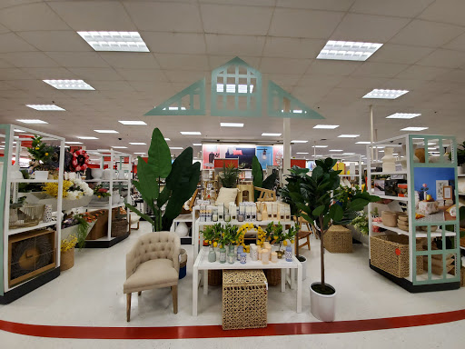 Department Store «Target», reviews and photos, 4920 Transit Rd, Depew, NY 14043, USA