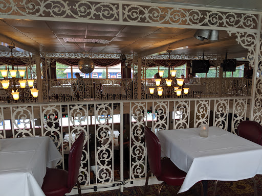 Shopping Mall «Station Square», reviews and photos, 125 W Station Square Dr, Pittsburgh, PA 15219, USA