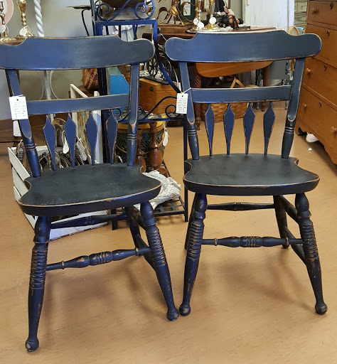 Furniture Store «3 Vintage Chicks», reviews and photos, 13012 N Cave Creek Rd, Phoenix, AZ 85022, USA