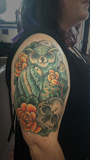 Tattoo Shop «Riot Ink Custom Tattoos», reviews and photos, 8761 Smoky Row Rd, Powell, OH 43065, USA