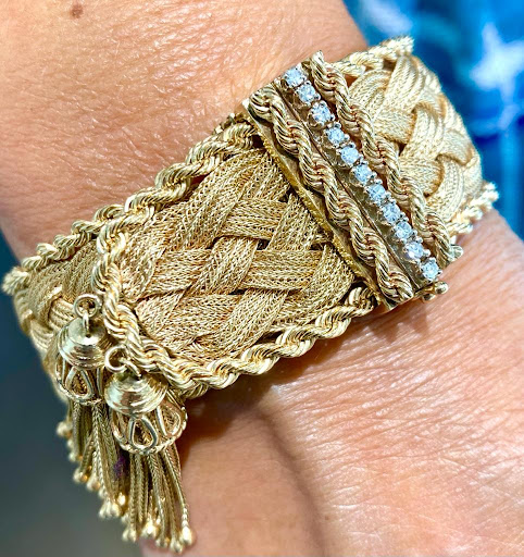 Jewelry Buyer «Jackie Abraham Jewelers», reviews and photos, 1027 Kane Concourse, Bay Harbor Islands, FL 33154, USA