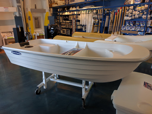 Marine Supply Store «West Marine», reviews and photos, 2401 S Andrews Ave, Fort Lauderdale, FL 33316, USA