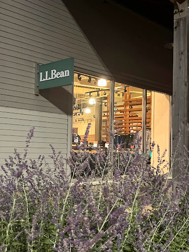 Clothing Store «L.L. Bean», reviews and photos, 4999 Old Orchard Shopping Center, Skokie, IL 60077, USA