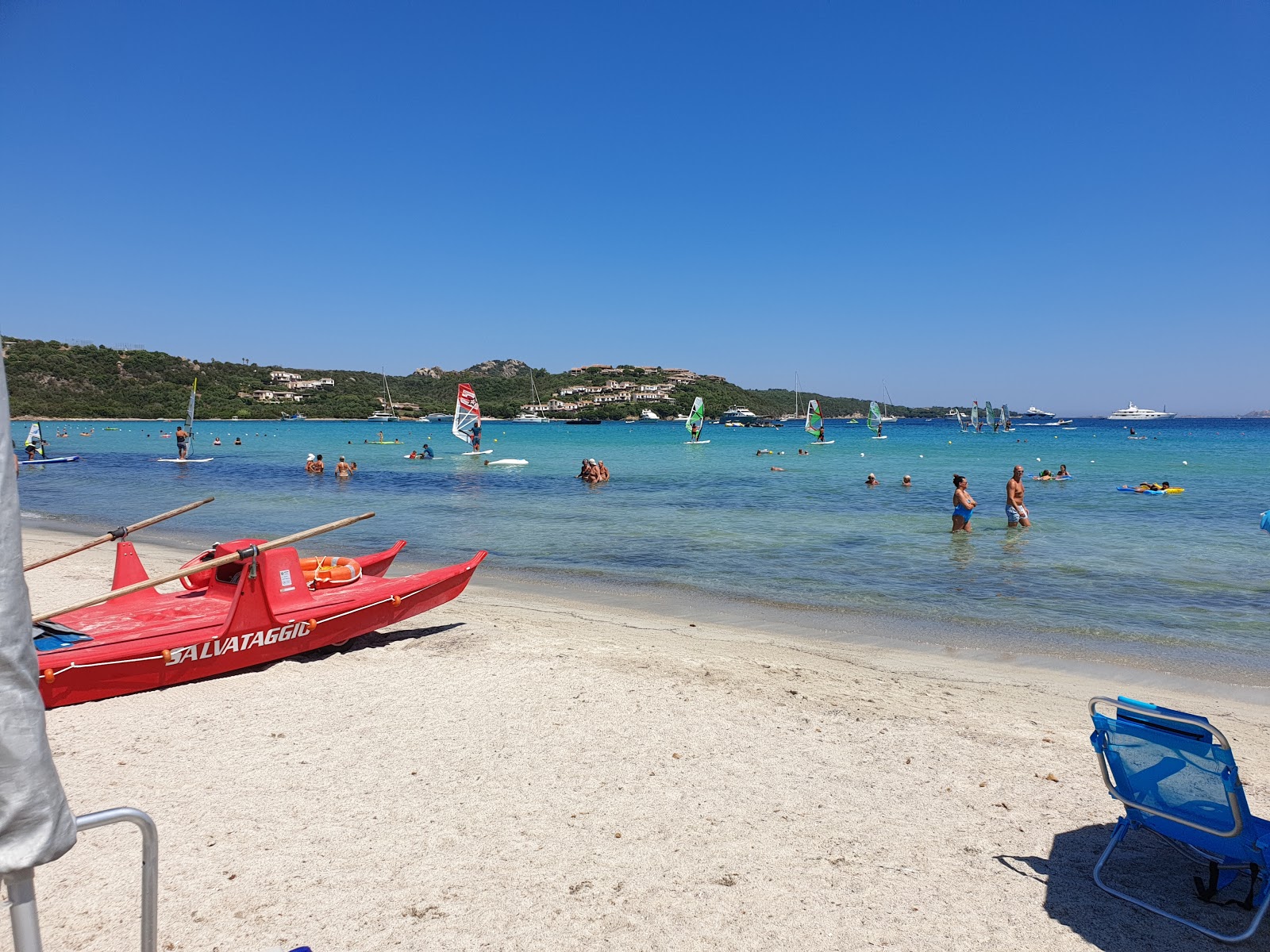 Foto de Praia de Marinella - lugar popular entre os apreciadores de relaxamento