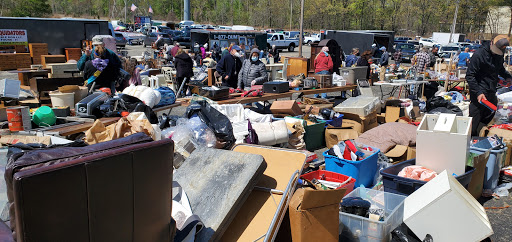 Flea Market «Collingwood Auction & Flea Market», reviews and photos, 1350 NJ-33, Farmingdale, NJ 07727, USA