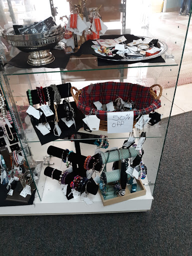 Thrift Store «Repeat Boutique», reviews and photos, 285 Norman Dr, Valdosta, GA 31601, USA