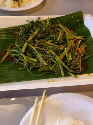 Chomp Chomp Food Centre - Singapore