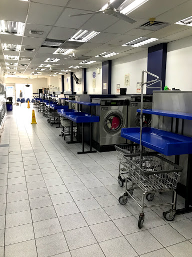 Laundromat «Busy Bubbles Maytag Laundry», reviews and photos, 2411 Butler St, Easton, PA 18042, USA