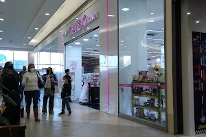 Daiso Japan image