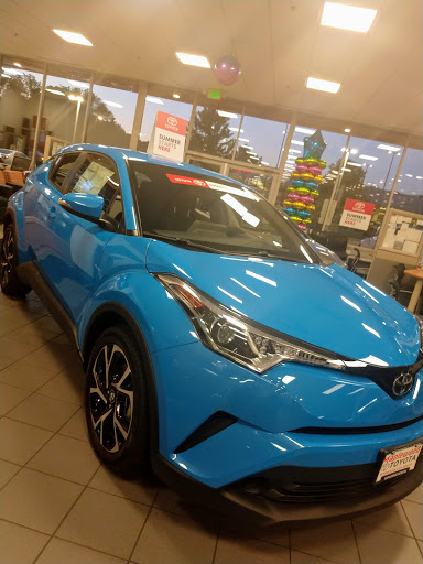 Toyota Dealer «Maplewood Toyota», reviews and photos, 2873 Maplewood Dr, Maplewood, MN 55109, USA