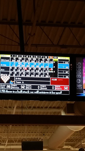 Restaurant «The Lanes Bowl & Bistro», reviews and photos, 9 Greene Street, Mashpee, MA 02649, USA